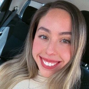 Meet your Posher, Daniela